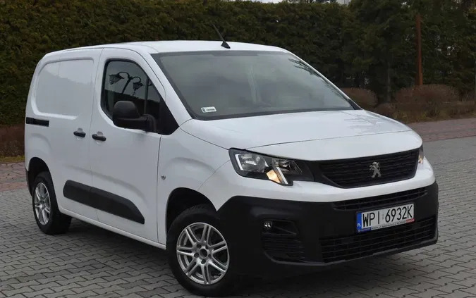 mazowieckie Peugeot Partner cena 45900 przebieg: 114000, rok produkcji 2020 z Piaseczno